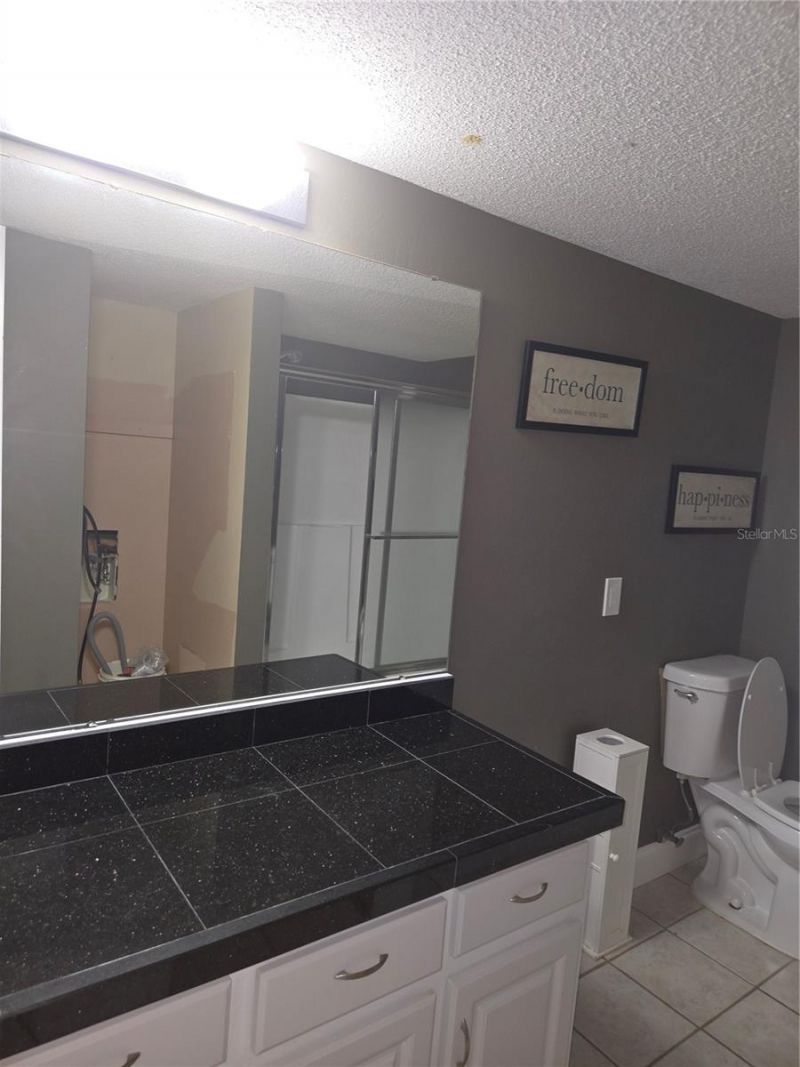 6400 46th Avenue N, Unit 305, Kenneth City, FL 33709 Photo