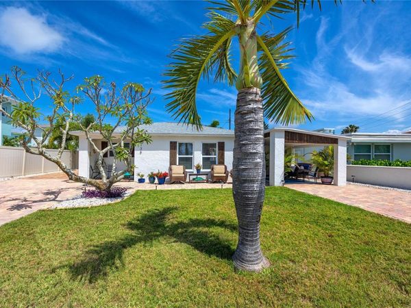 136 143RD AVENUE E, MADEIRA BEACH, FL 33708