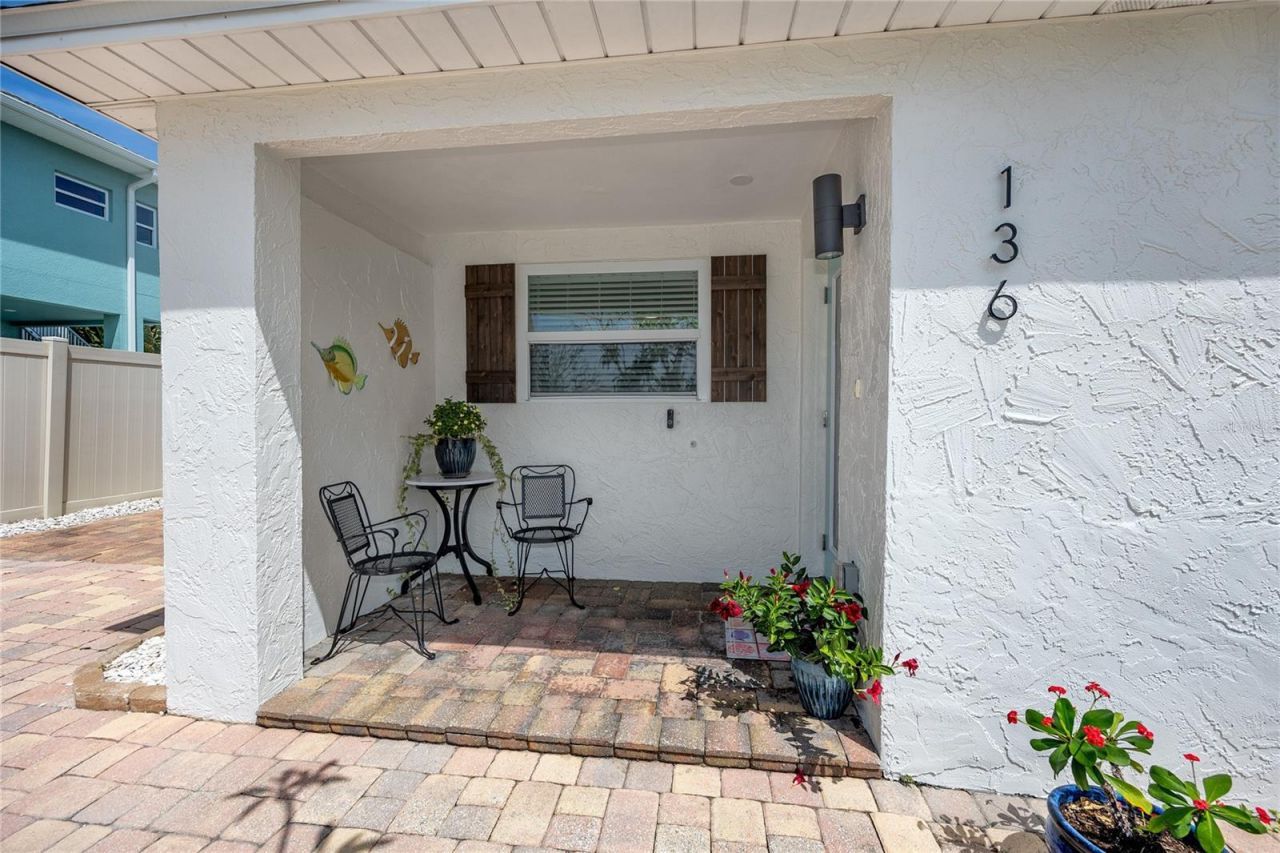 136 143rd Avenue E, Madeira Beach, FL 33708 Photo