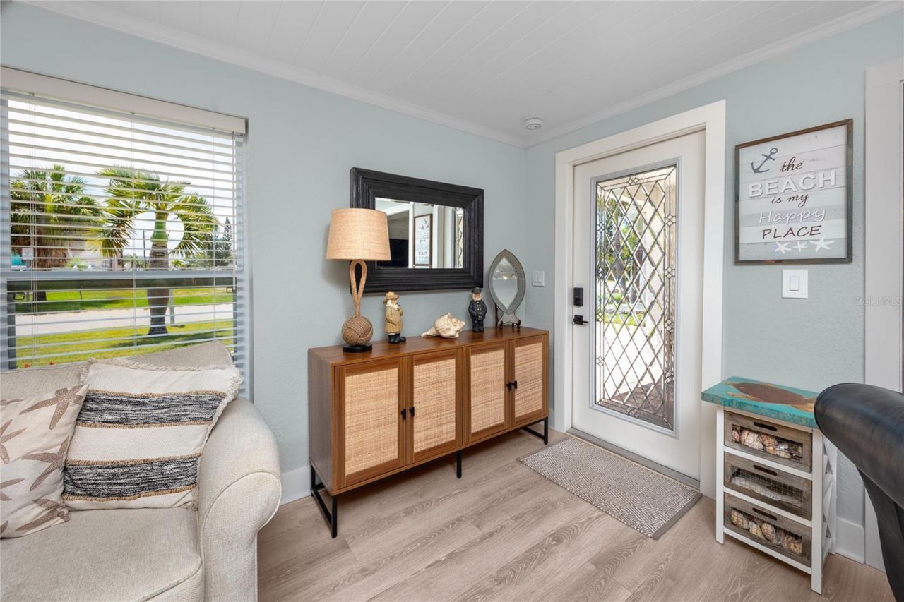 136 143rd Avenue E, Madeira Beach, FL 33708 Photo
