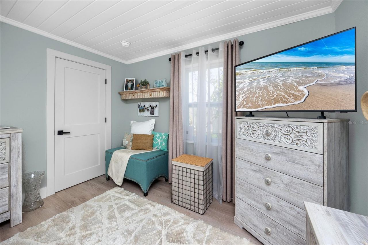 136 143rd Avenue E, Madeira Beach, FL 33708 Photo