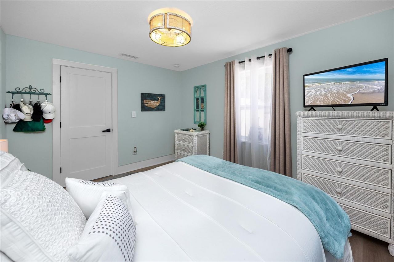 136 143rd Avenue E, Madeira Beach, FL 33708 Photo
