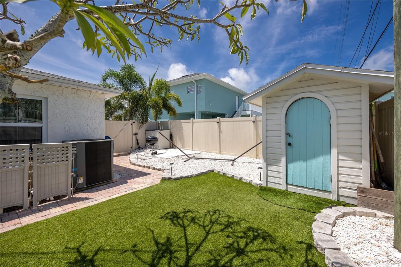 136 143rd Avenue E, Madeira Beach, FL 33708 Photo
