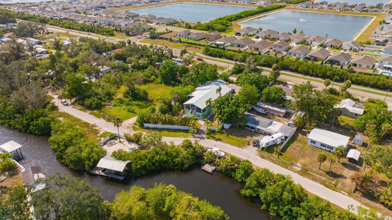 826 W Shell Point Street , Ruskin, FL 33570 Photo