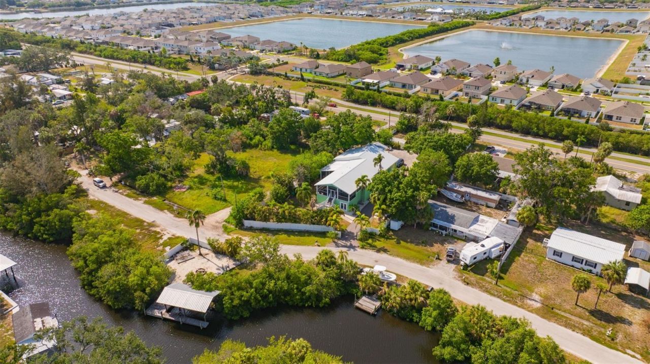 826 W Shell Point Street , Ruskin, FL 33570 Photo