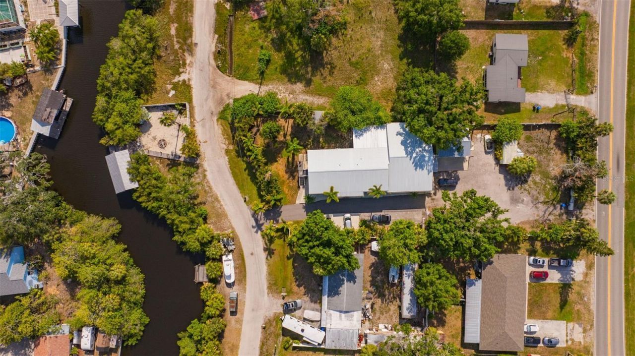 826 W Shell Point Street , Ruskin, FL 33570 Photo