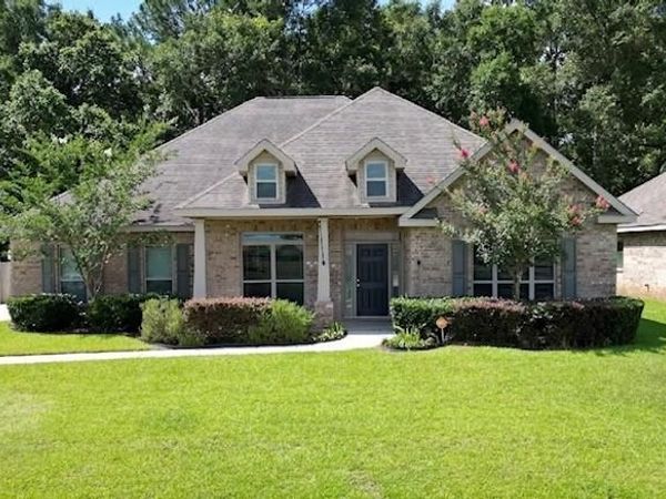 9123 Amelia Drive, Mobile, AL 36695