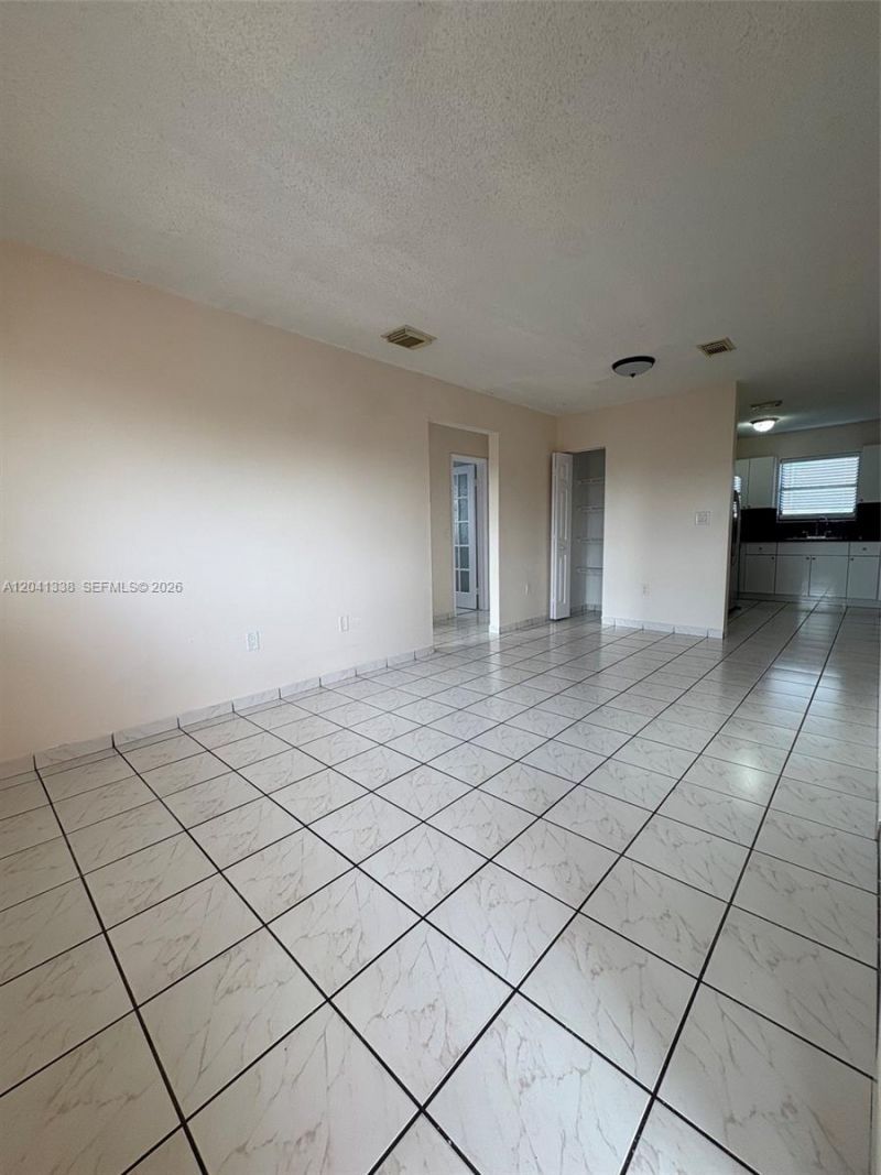 231 E 7th St , Unit 202, Hialeah, FL 33010 Photo