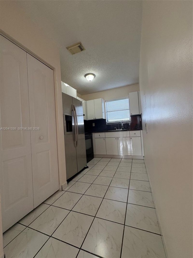 231 E 7th St , Unit 202, Hialeah, FL 33010 Photo