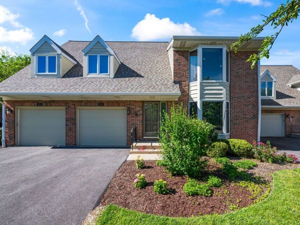 1653 N Belmont Court , Arlington Heights, IL 60004