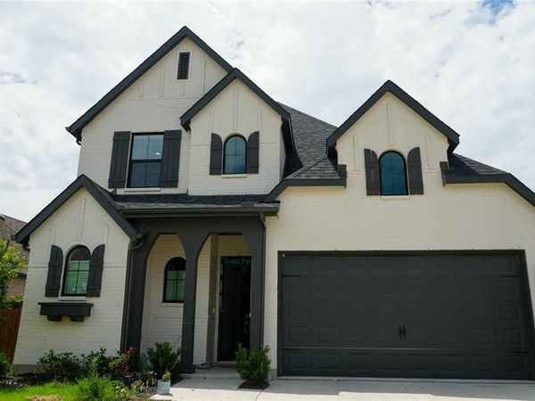 2448 Halter Drive, Aubrey, TX 76227