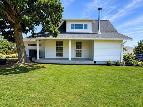 1018 S Eisenhower St, Jerome, ID 83338