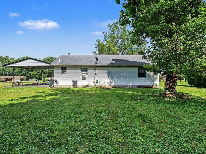 141 Munster Drive, Perry Township, OH 45118 Photo 13