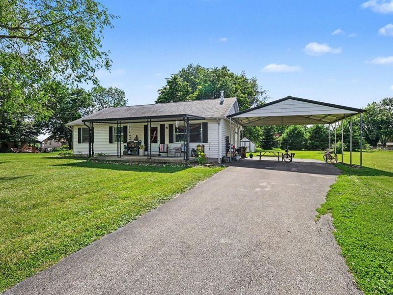 141 Munster Drive, Perry Township, OH 45118 Photo 2