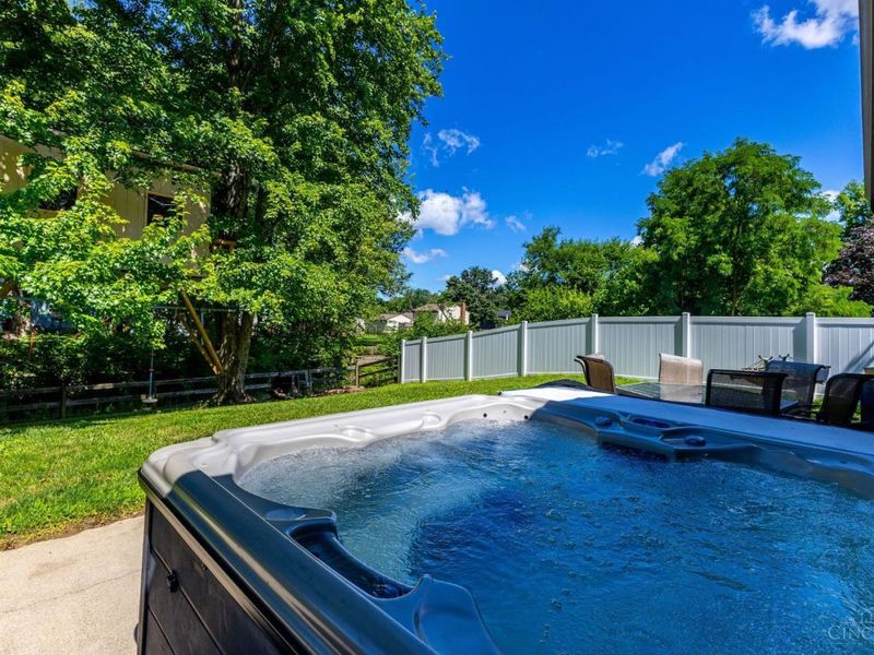 8187 Woodward Drive, West Chester, OH 45069 Photo 35