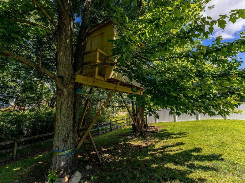 8187 Woodward Drive, West Chester, OH 45069 Photo 39