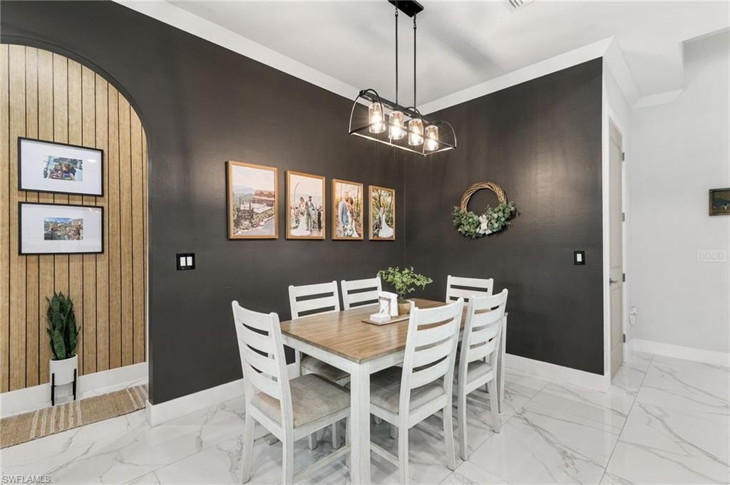 4473 Golden Gate Blvd E, Naples, FL 34120 Photo