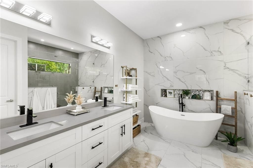 4473 Golden Gate Blvd E, Naples, FL 34120 Photo