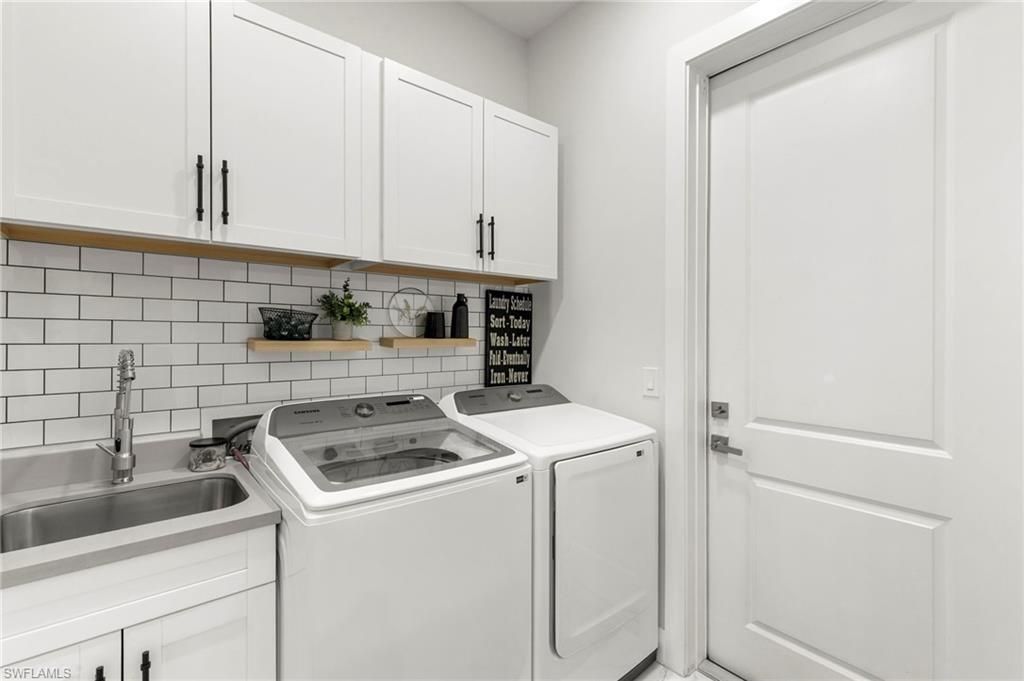 4473 Golden Gate Blvd E, Naples, FL 34120 Photo