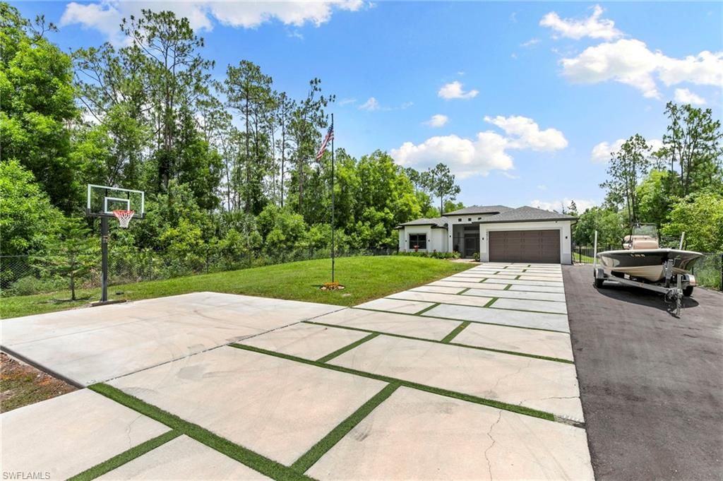 4473 Golden Gate Blvd E, Naples, FL 34120 Photo