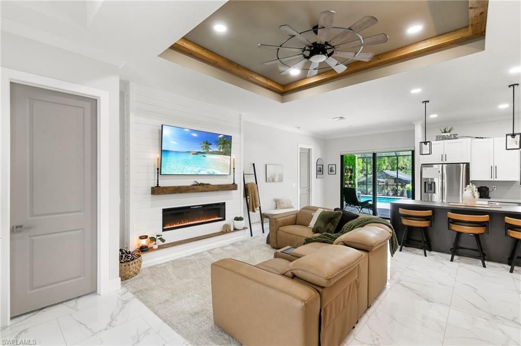 4473 Golden Gate Blvd E, Naples, FL 34120 Photo