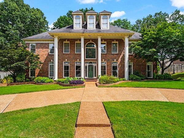 846 LANCELOT CIR, Collierville, TN 38017