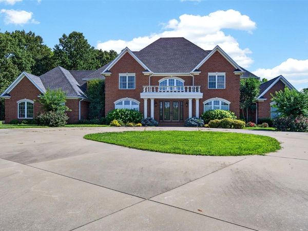 8408 Cemetery Road, Bowling Green, KY 42103