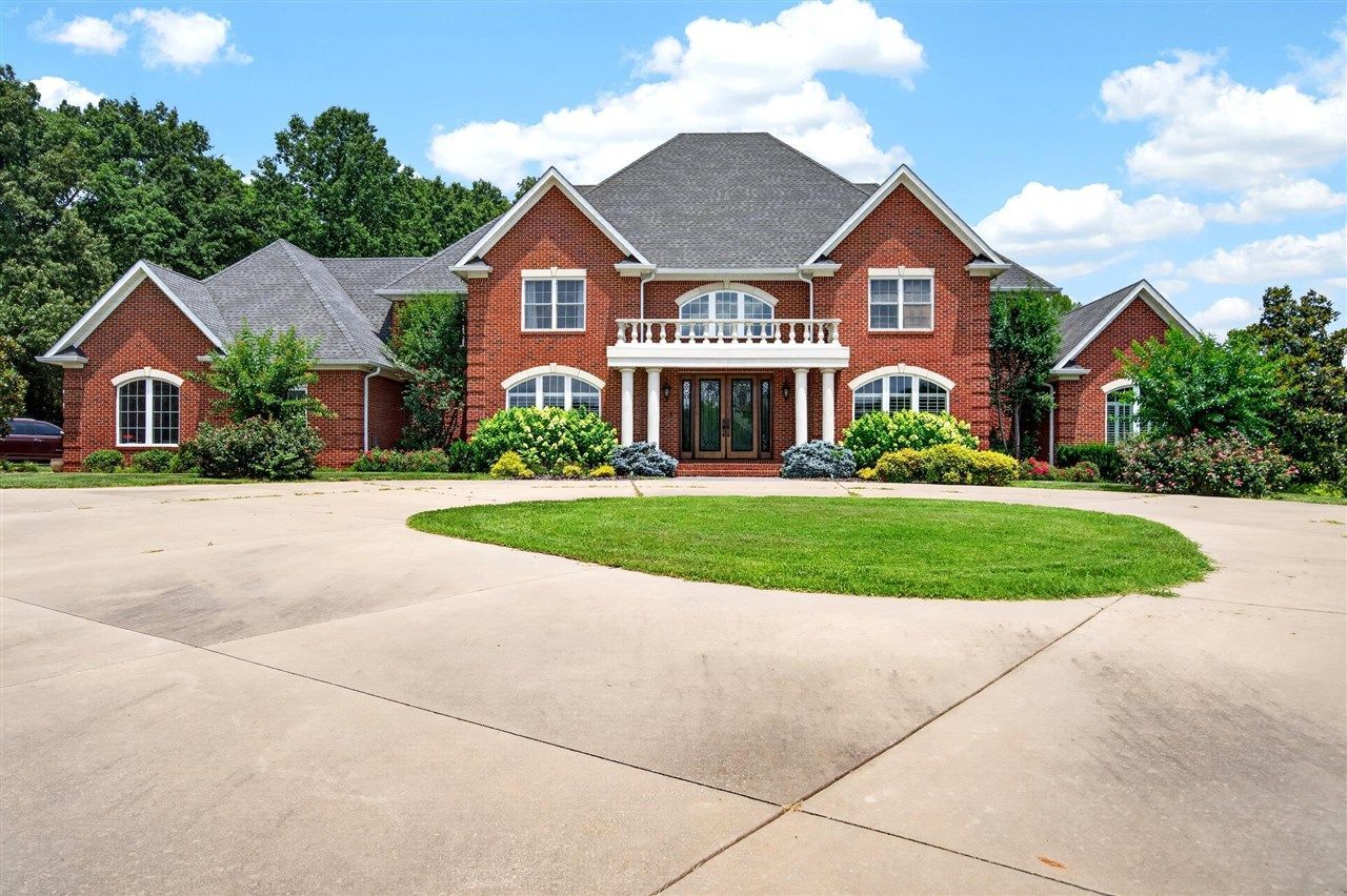 8408 Cemetery Road, Bowling Green, KY 42103 Main Photo