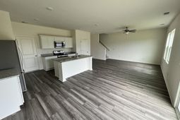 1229 Carriage Wood Circle photo 4