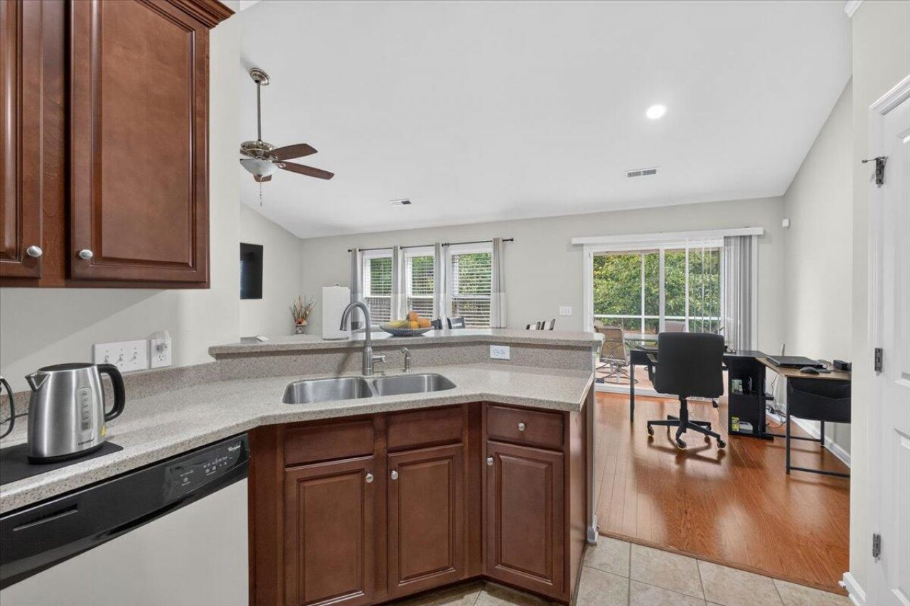 307 Wynfield Forest Drive Photo 13