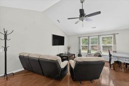 307 Wynfield Forest Drive photo 4