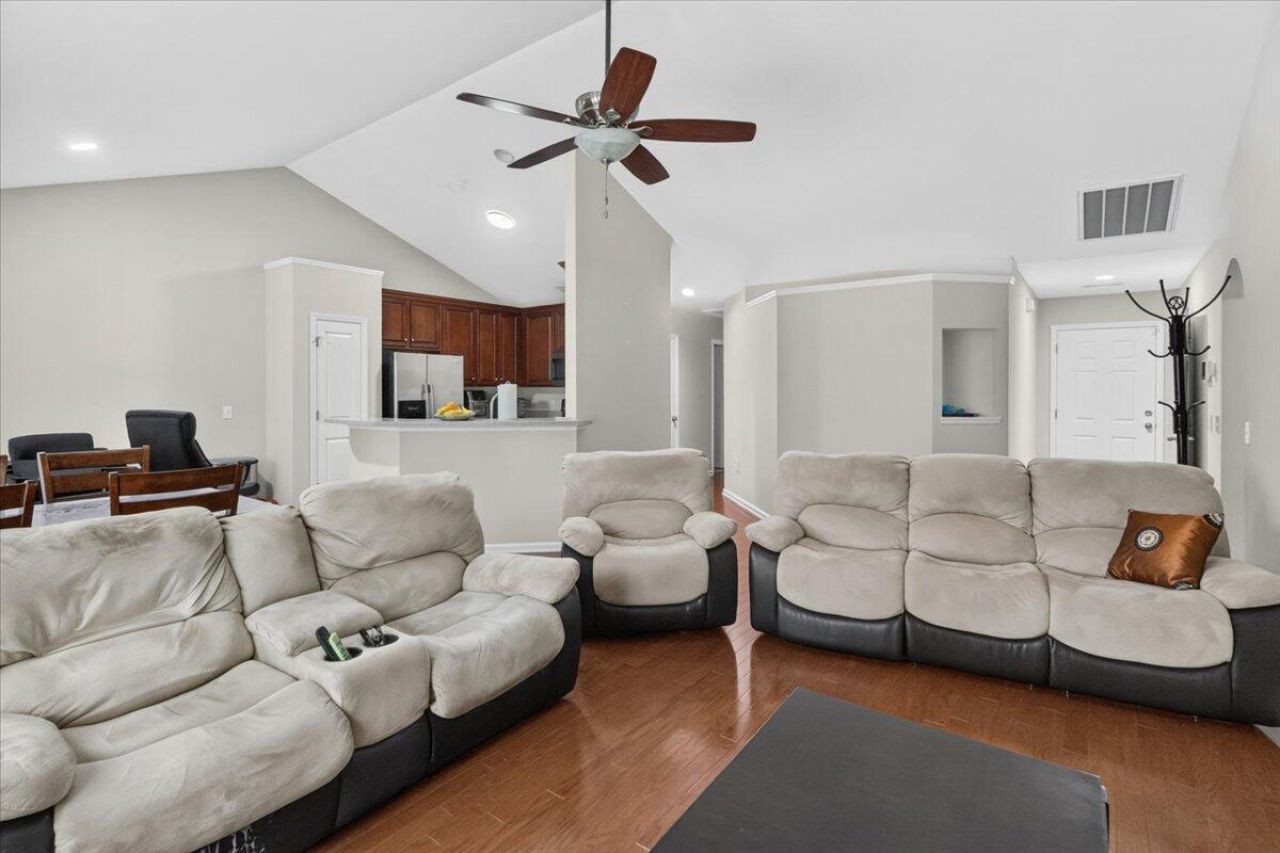 307 Wynfield Forest Drive Photo 6