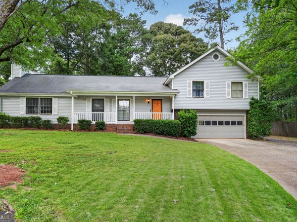 287 Plantation Circle SW, Smyrna, GA 30082