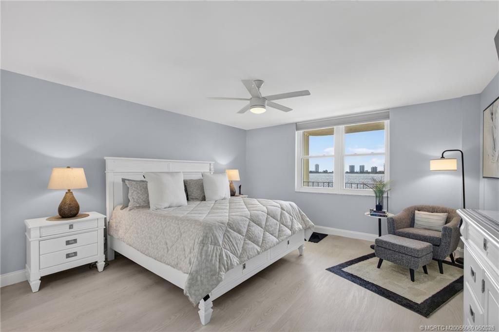 801 Lake Shore Drive, Unit 302, Lake Park, FL 33403 Photo