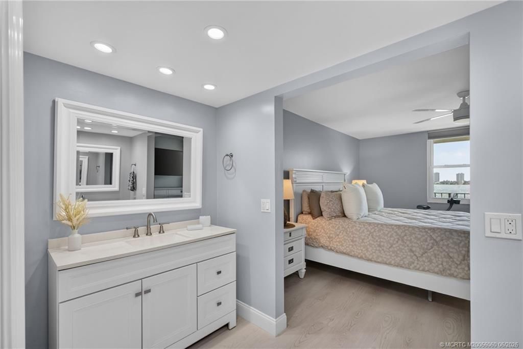 801 Lake Shore Drive, Unit 302, Lake Park, FL 33403 Photo