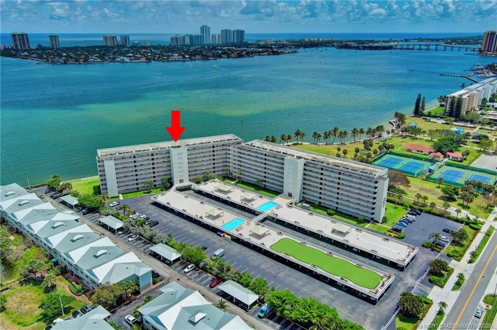 801 Lake Shore Drive, Unit 302, Lake Park, FL 33403 Photo