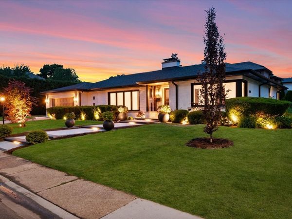 6600 N Kenton Avenue, Lincolnwood, IL 60712