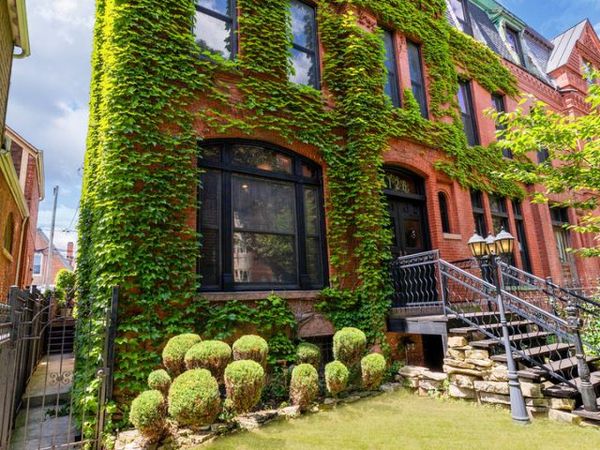 4126 S Lake Park Avenue , Chicago, IL 60653