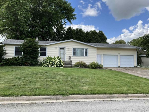 701 Rainbow Avenue, West Union, IA 52175