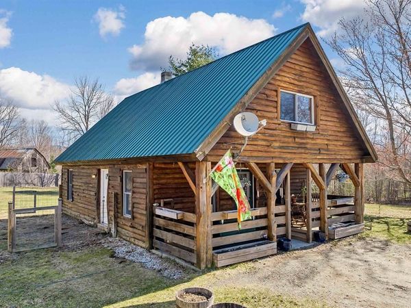 206 Hearse House Road, Dorchester, NH 03266
