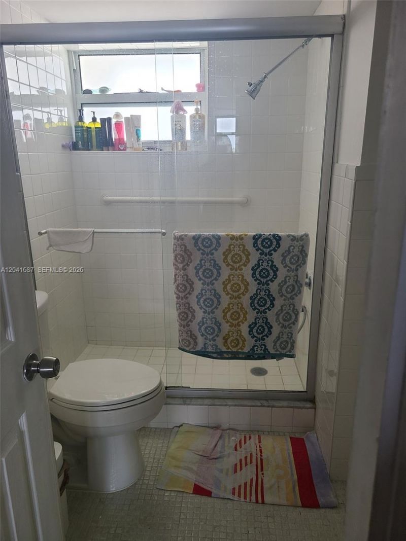 1075 NE Miami Gardens Dr , Unit 708, Miami, FL 33179 Photo