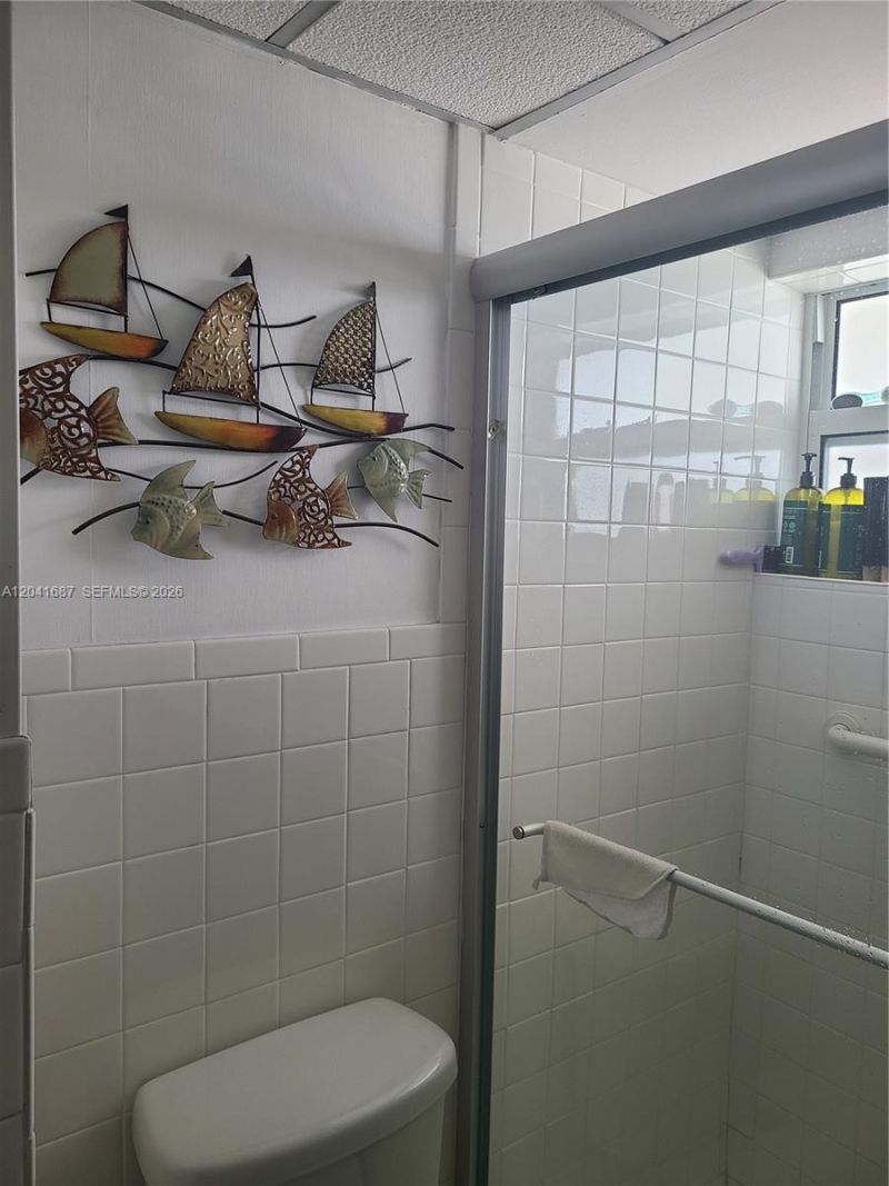1075 NE Miami Gardens Dr , Unit 708, Miami, FL 33179 Photo