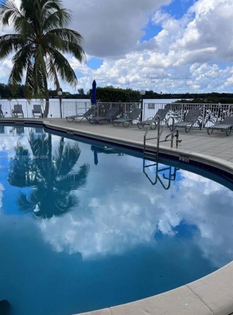1075 NE Miami Gardens Dr , Unit 708, Miami, FL 33179 Photo