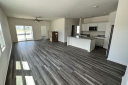 1236 Carriage Wood Circle photo 4
