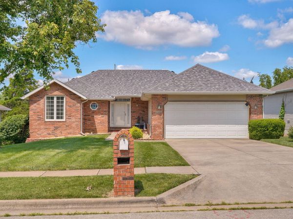 3523 S Brunswick Avenue , Springfield, MO 65809