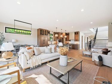 3061 Lake Shore Boulevard , Minnetonka, MN 55391
