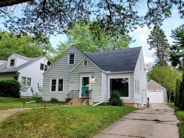 1826 Ohio Parkway, ROCKFORD, IL 61108