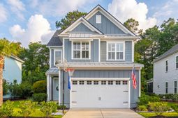 2898 Clearwater Drive photo 4