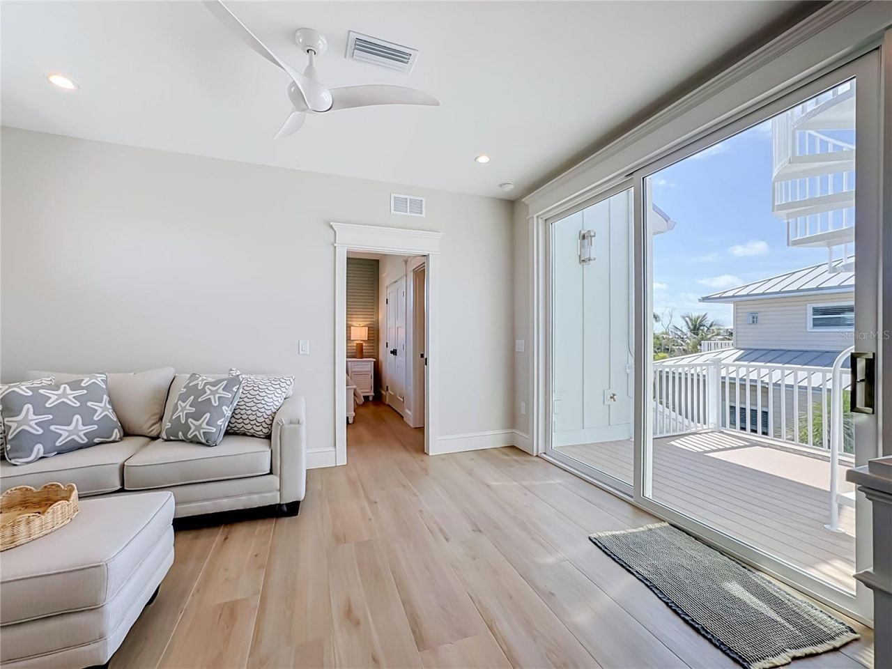 2918 Gulf Drive, Bradenton Beach, FL 34217 Photo