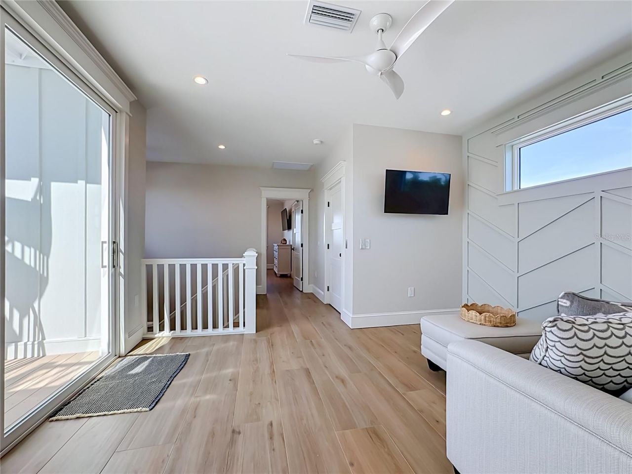 2918 Gulf Drive, Bradenton Beach, FL 34217 Photo